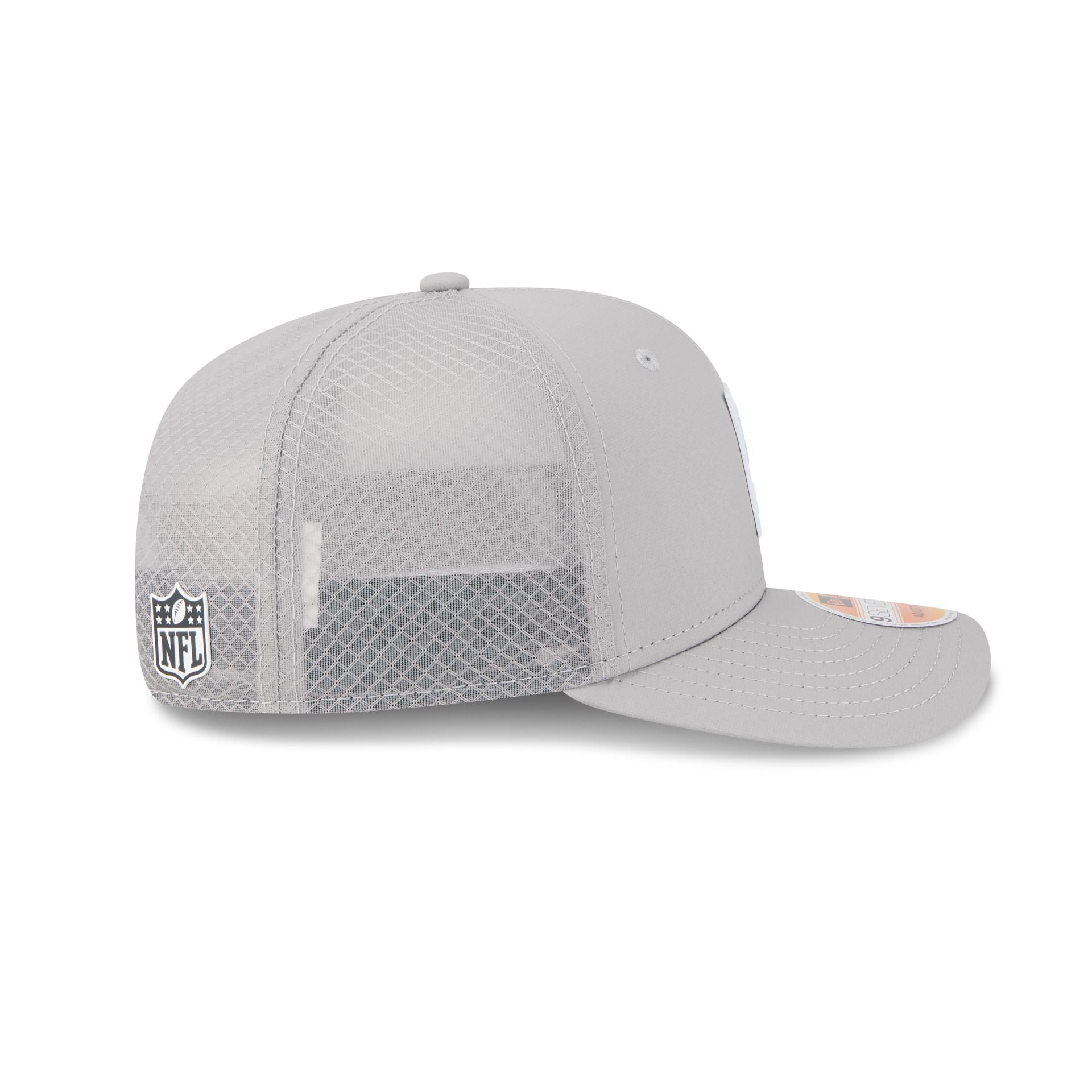 Chicago Bears 2025 Sideline Hot Weather Gray 9SEVENTY Trucker Hat