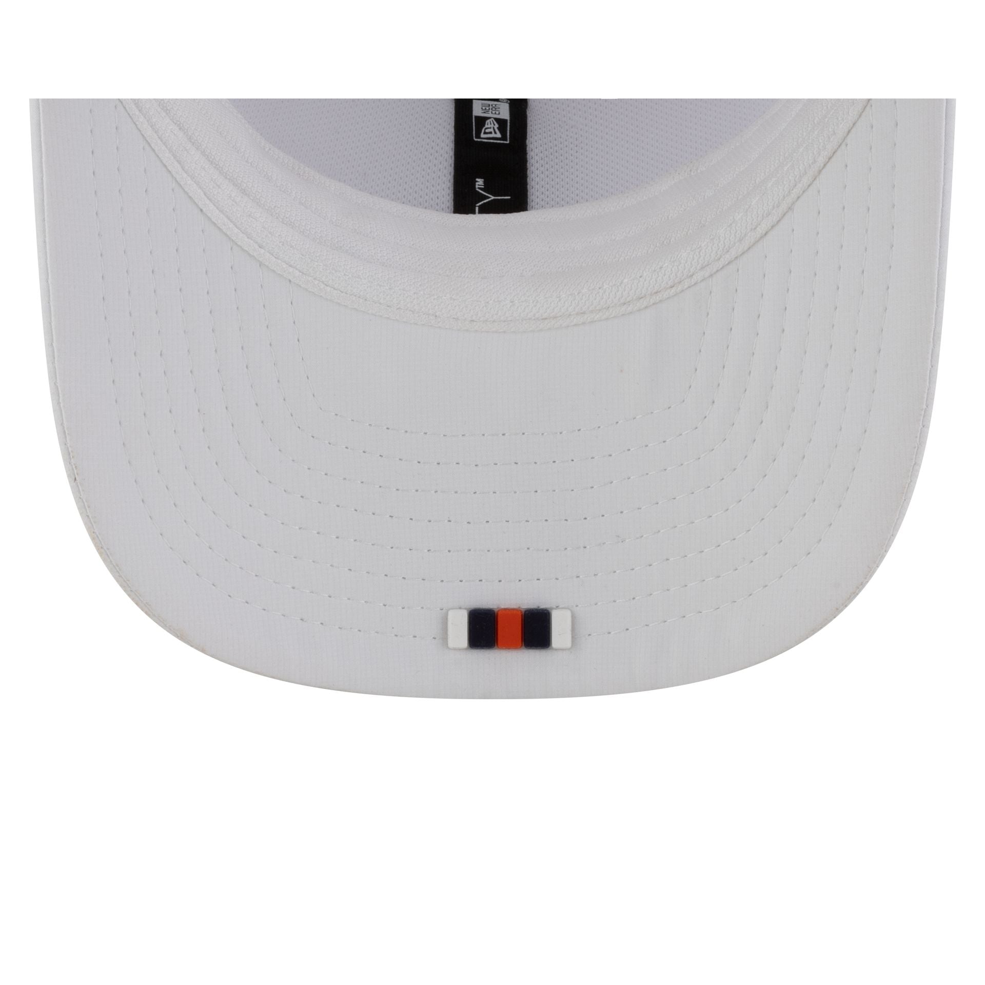 Chicago Bears 2025 Sideline Hot Weather White 9SEVENTY Trucker Hat
