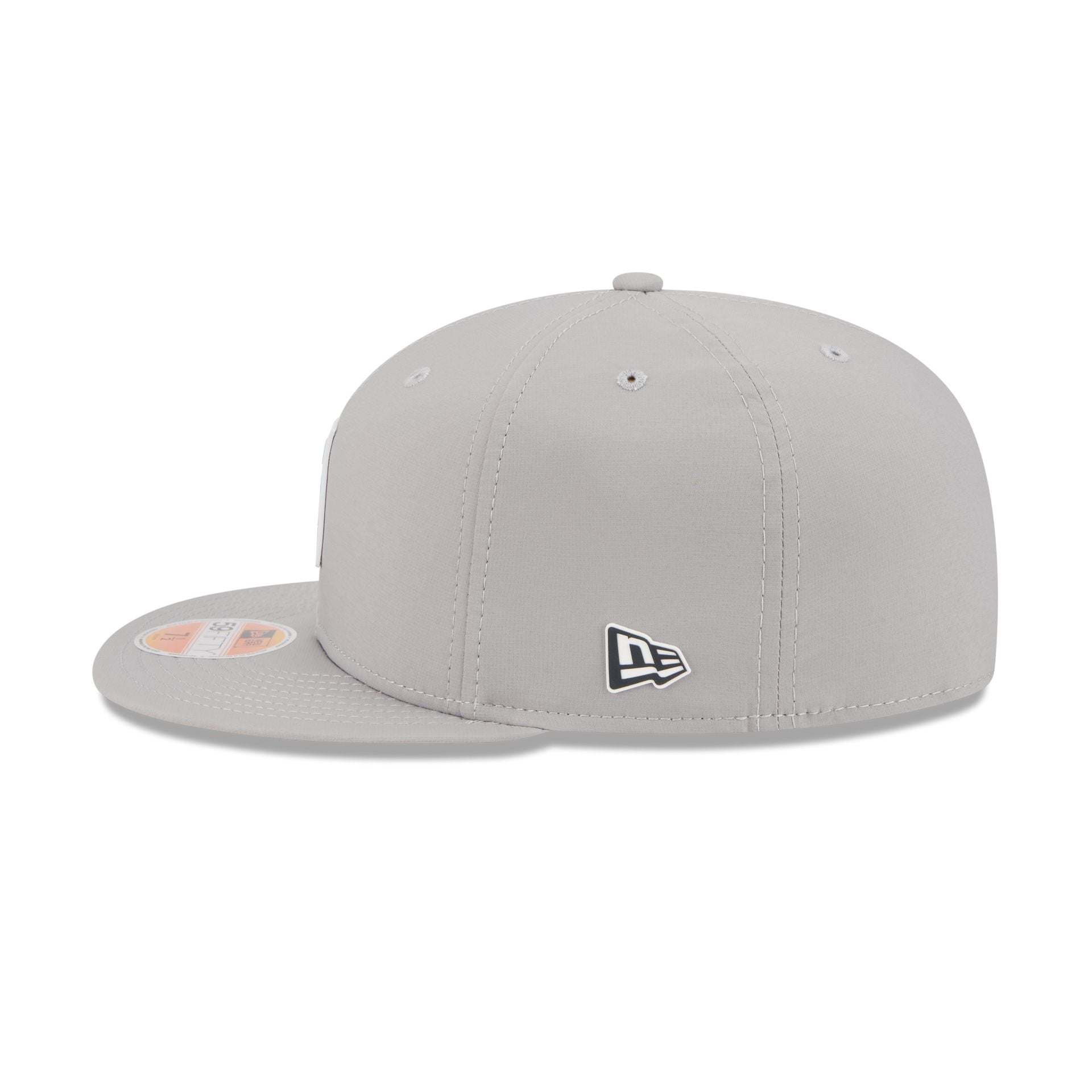 Chicago Bears 2025 Sideline Hot Weather Gray 59FIFTY Fitted Hat