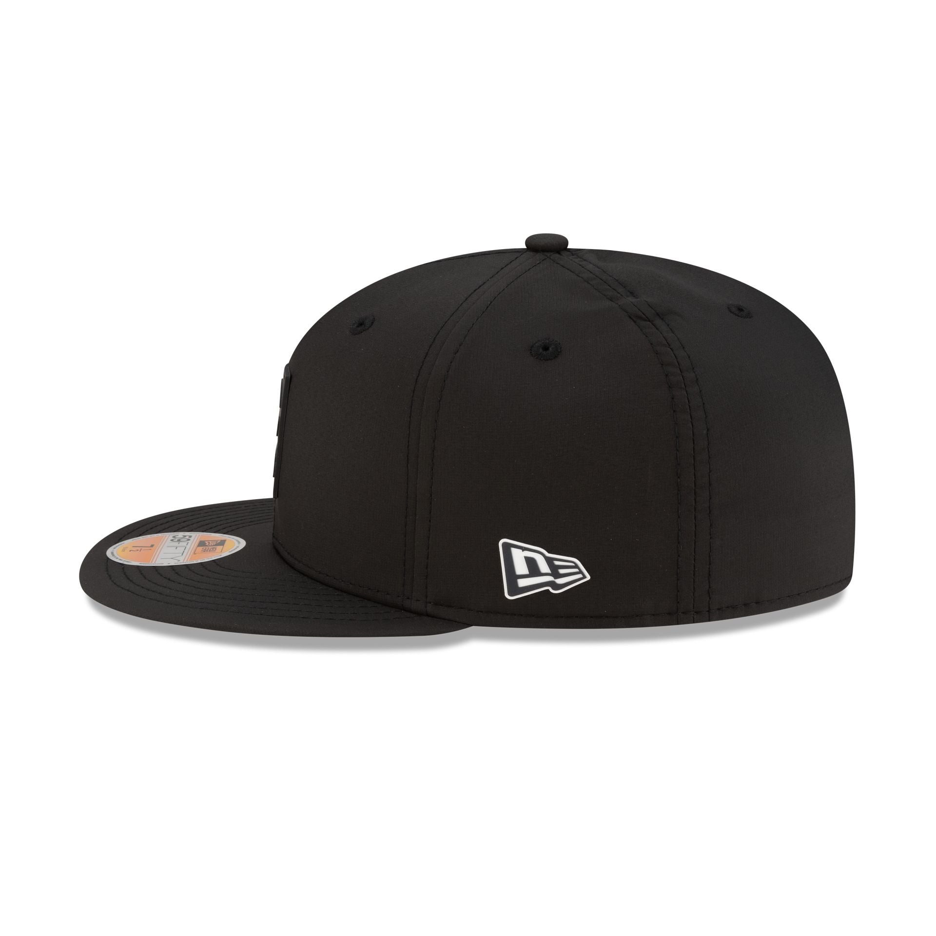 Chicago Bears 2025 Sideline Hot Weather Black C 59FIFTY Fitted Hat